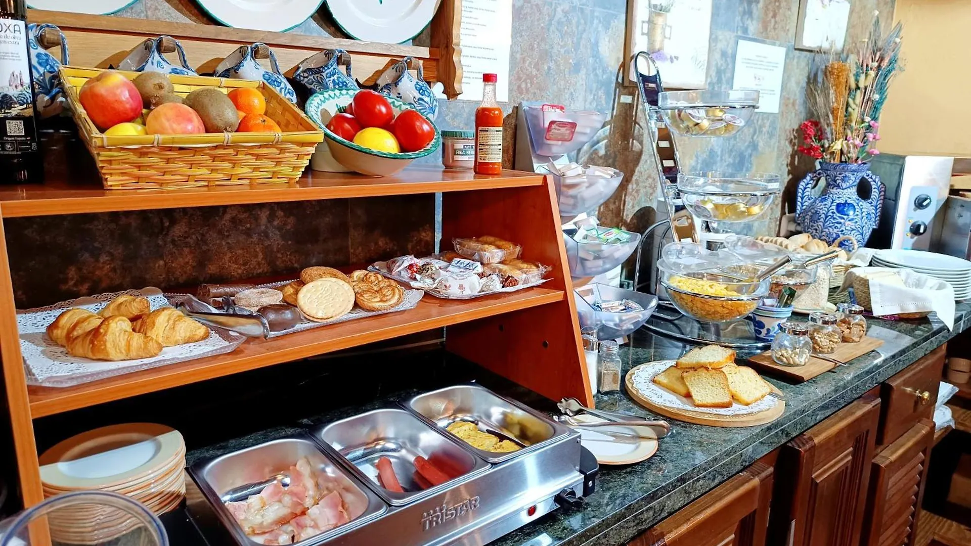 Hotel Posada Del Toro Granada Spain