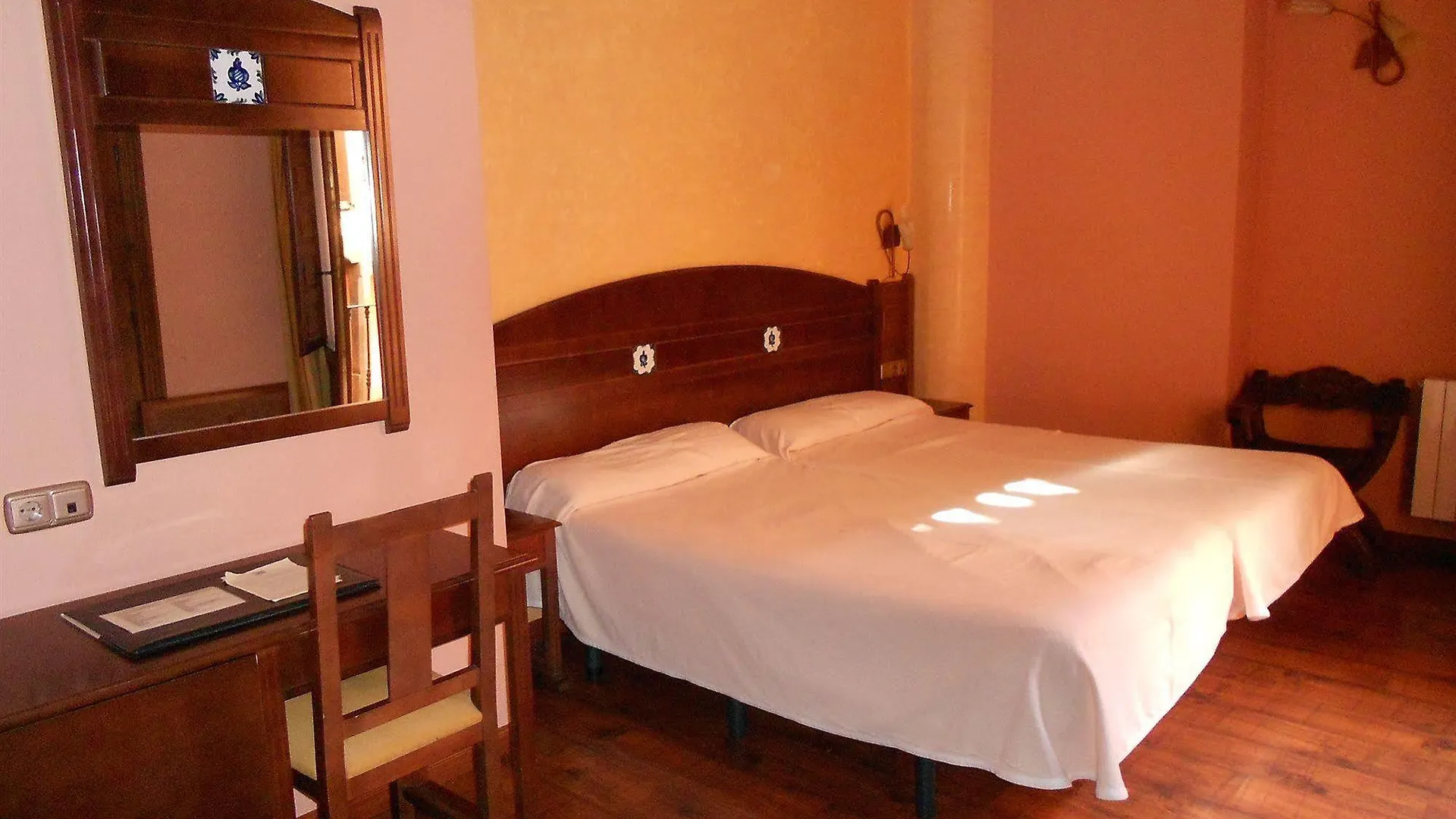 Hotel Posada Del Toro Granada